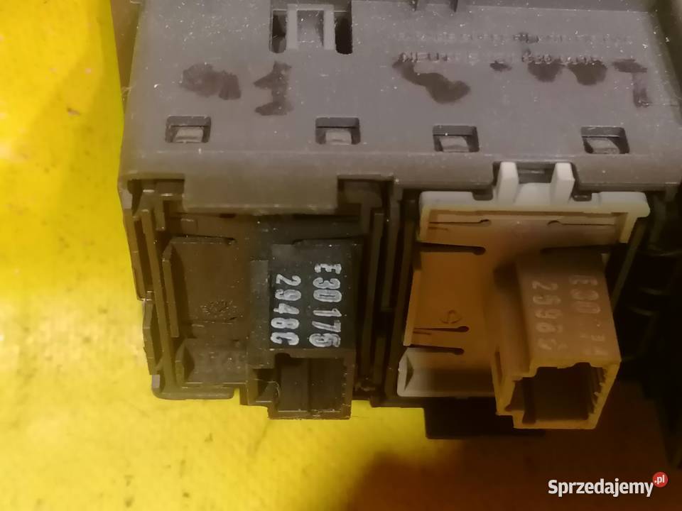 przełączniki dodatkowe panel Renault Laguna 3 Motoryzacja Piotrków Trybunalski