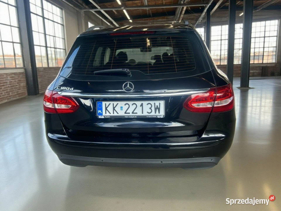 Mercedes C 180 W205 20142021 lakier metallic Kraków sprzedam