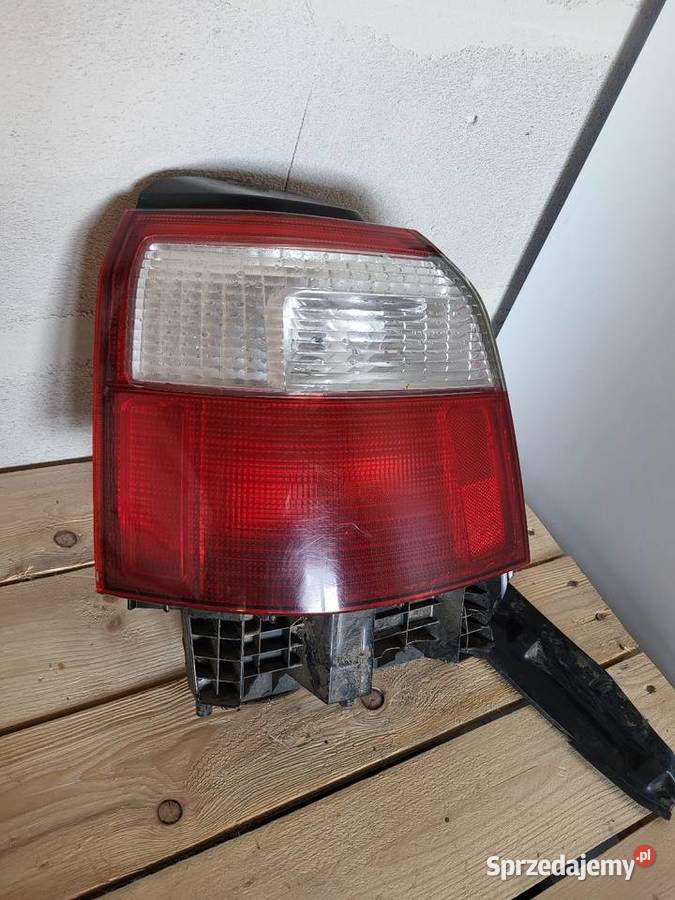Lampa tył lewa subaru forester sf lift fl mazowieckie Pułtusk