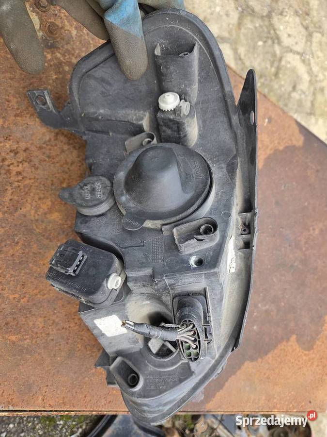 Lampa lewa Volkswagen Fox Łagów