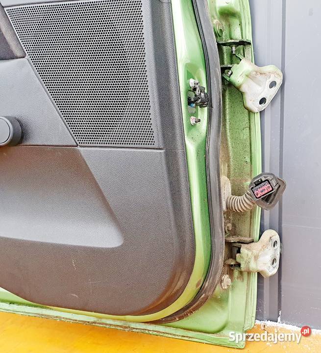 FORD FIESTA MK6 08 DRZWI LEWY TYŁ KOMPLETNE Radom sprzedam