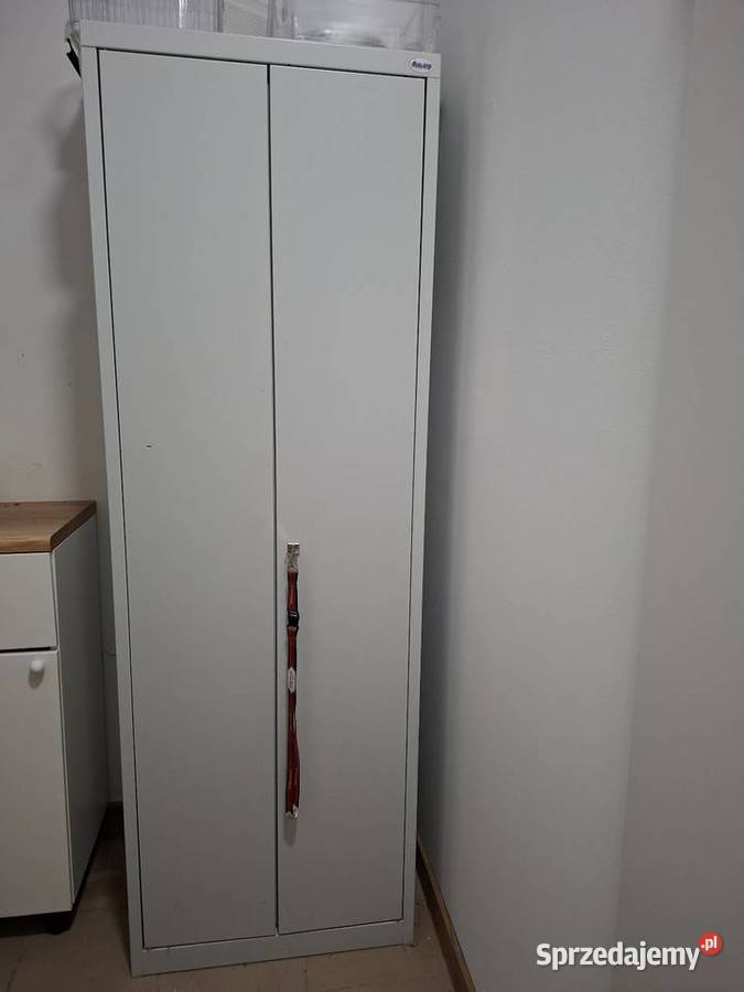 Szafa metalowa stan Kargowa