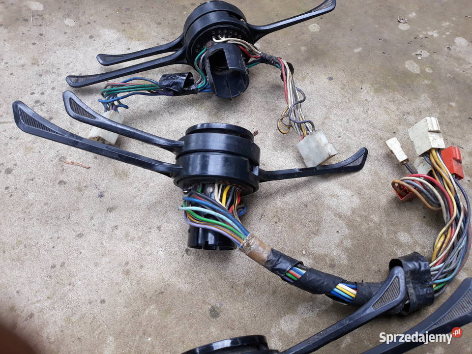 Przełącznik kierunkowskazówpająk Fiat 126p125p wielkopolskie Leszno