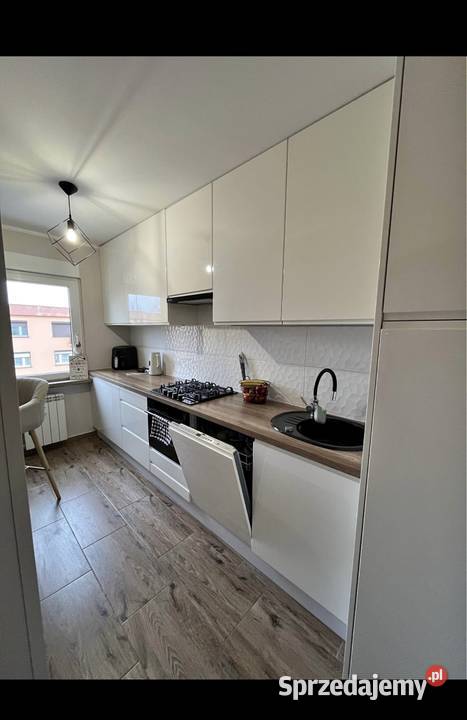 Przestronne 3 pokojowe mieszkanie Liczba pokoi 3 Leszno