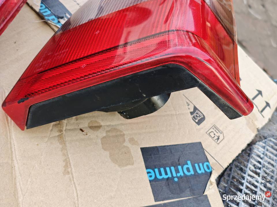 Polonez Atu Plus Kombi lampy tył lampa Stalowa Wola