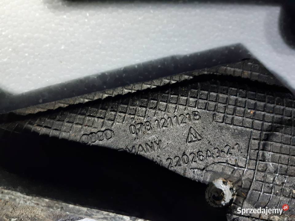 Audi 100 C4 26 28 Obudowa termostatu krociec Mińsk Mazowiecki sprzedam