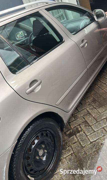 Sprzedam skoda octavia 2010 16d sprzedam