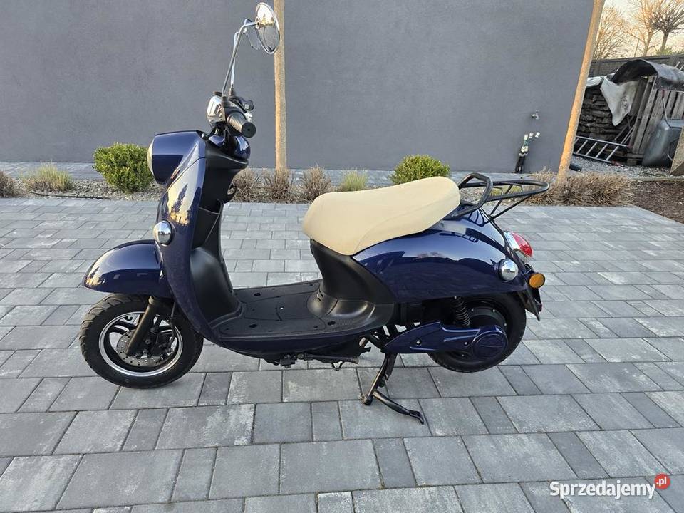 Skuter elektryczny UNU Prezentacja Wideo Sieradz