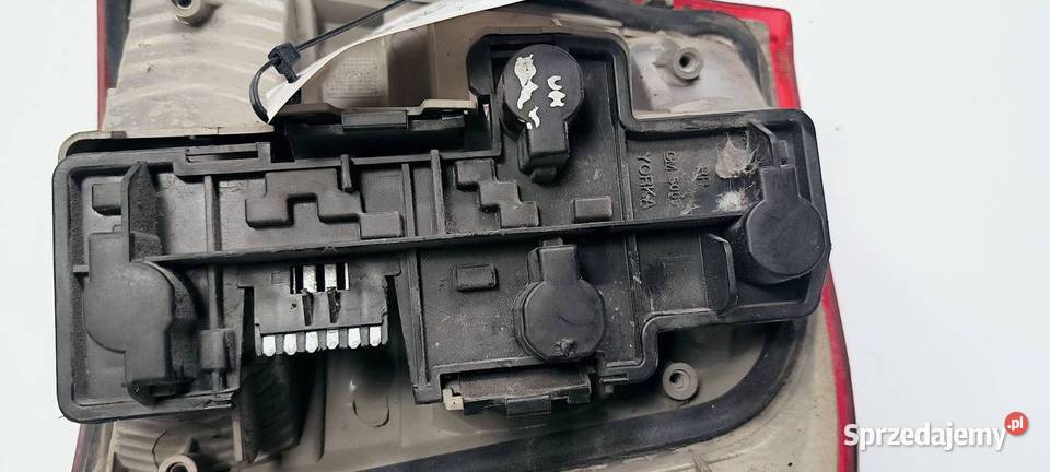 LAMPA LEWA TYŁ OPEL ASTRA F Lipno