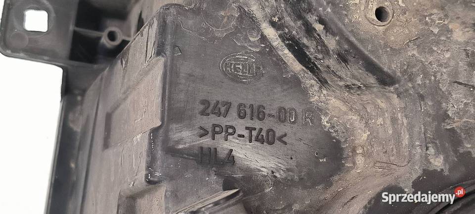 LAMPA PRAWA PRZÓD VOLKSWAGEN CRAFTER 24761600R osobowe