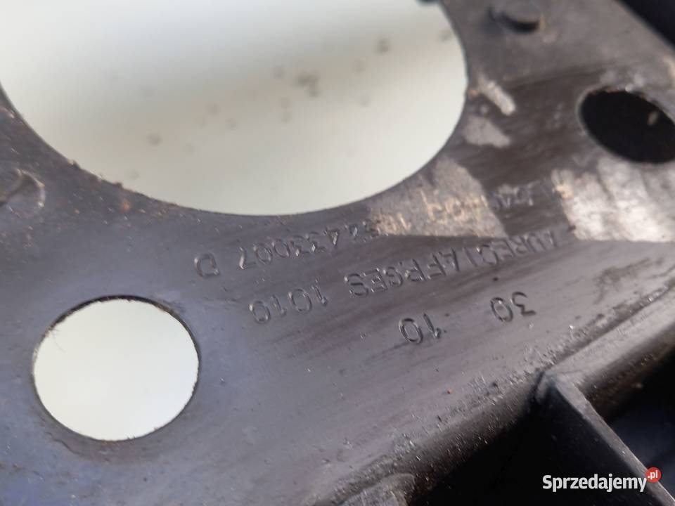 AUDI A4 B7 III 07r pas przedni wzmocnienie sprzedam