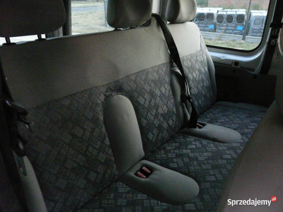 Opel Vivaro 19 CDTi 9 osobowe skrzynia biegów 6 łódzkie Wieruszów