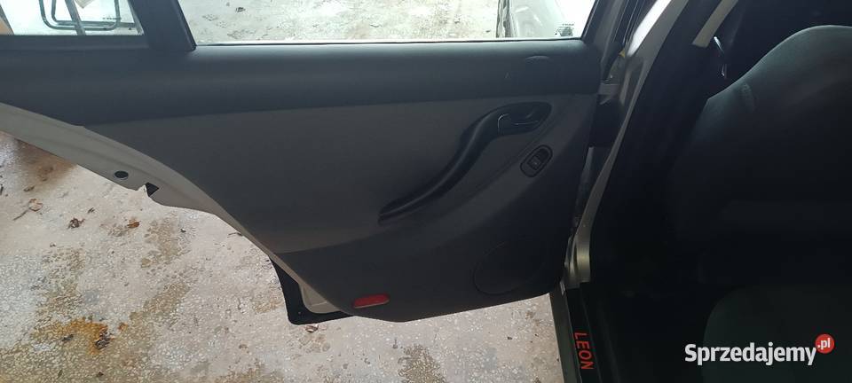 Tylnie lewe drzwi seat Leon 1 LS7N kąpletne świętokrzyskie