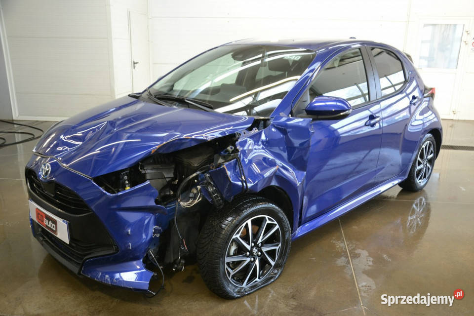 Toyota Yaris 15 benzyna 115 hybryda full led Kęty