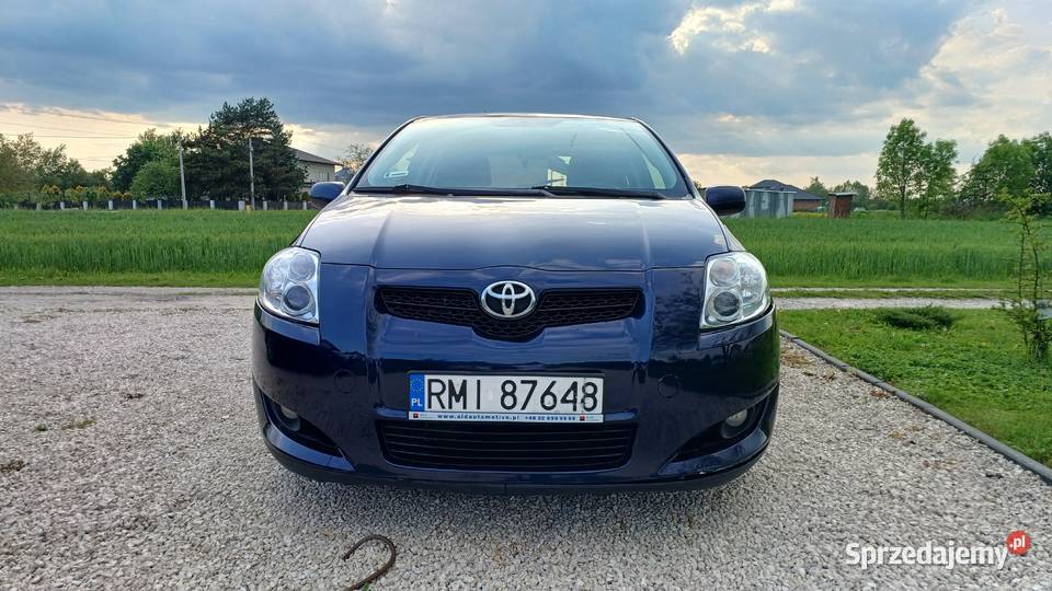 Toyota Auris automat Borowa