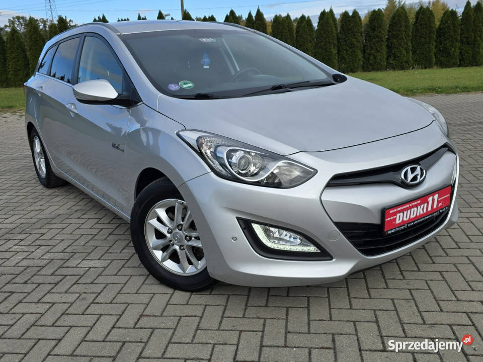 Hyundai i30 16Benzyna NavigacjaCzytanie benzyna Kutno sprzedam
