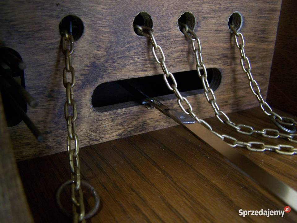 Zegar ścienny wahadłowy z napędem ciężarkowym Koszalin