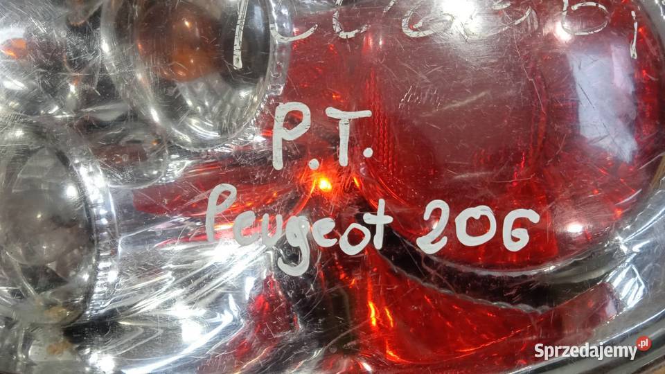 PEUGEOT 206 CHROM LAMPA TYŁ PRAWA Zbierkowo