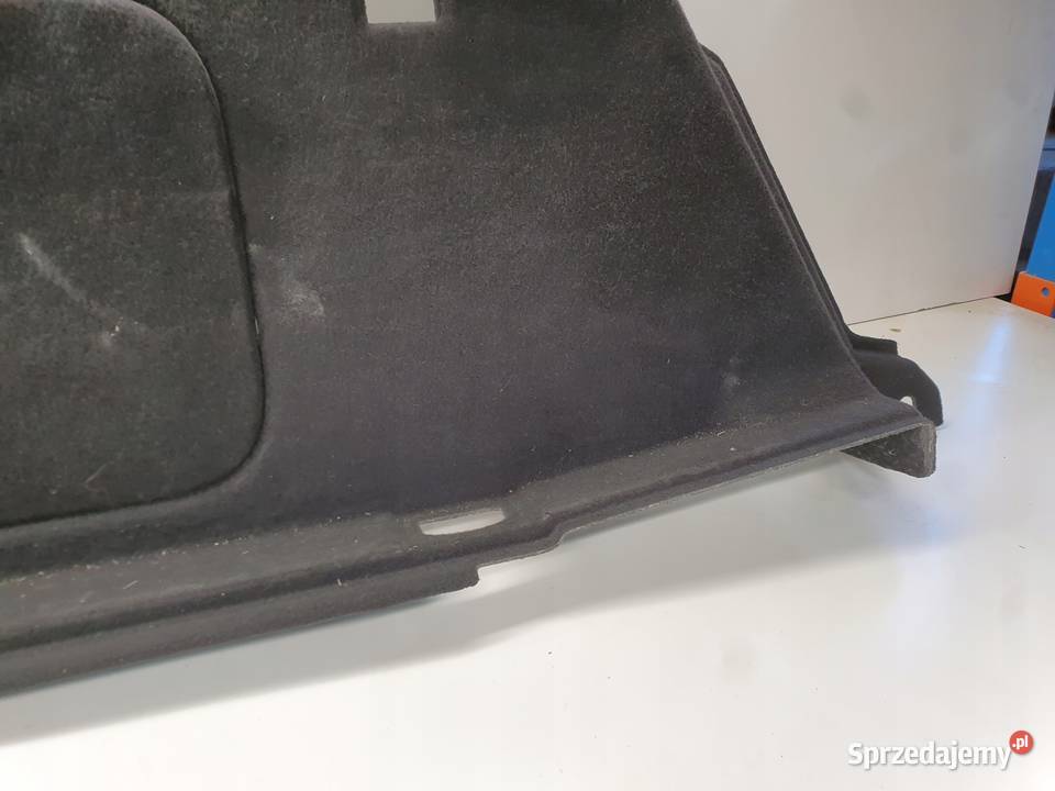 TAPICERKA BOCZEK BAGAŻNIKA AUDI A5 8T8863879P osobowe Przystajń