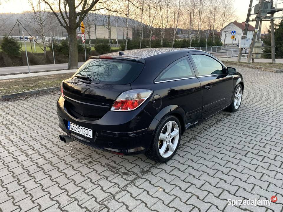 Opel Astra GTC 20 Turbo Benzyna 2000cm3 podkarpackie Lutcza sprzedam
