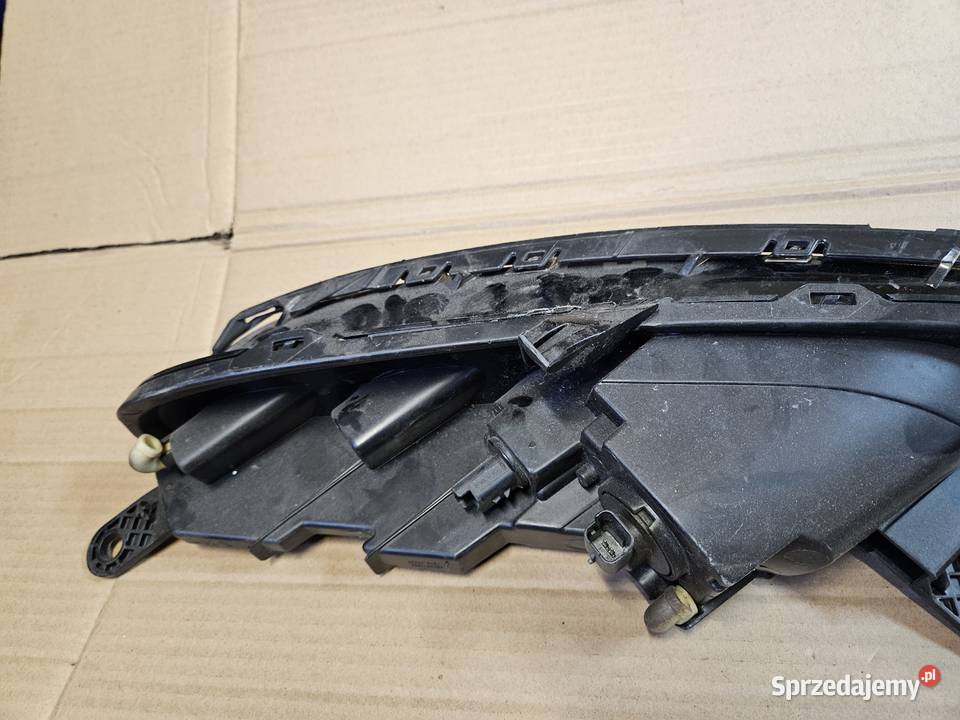 CITROEN BERLINGO IV 4 C3 III LED DRL PRAWY PRZÓD osobowe Międzychód sprzedam