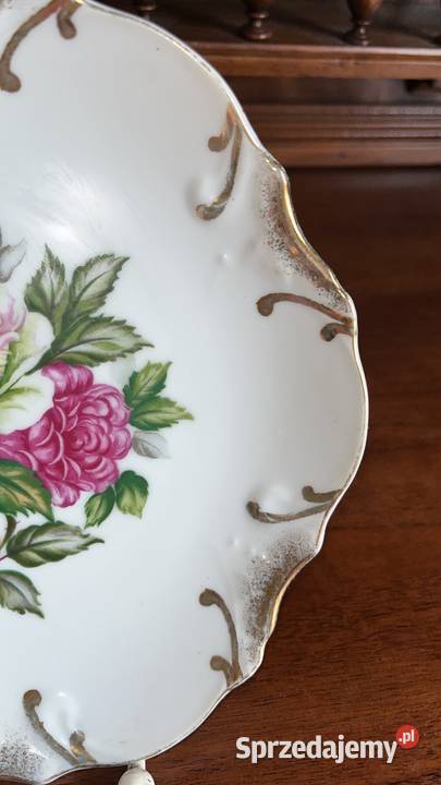 Talerz do powieszenia Róże Na białej porcelanie sprzedam