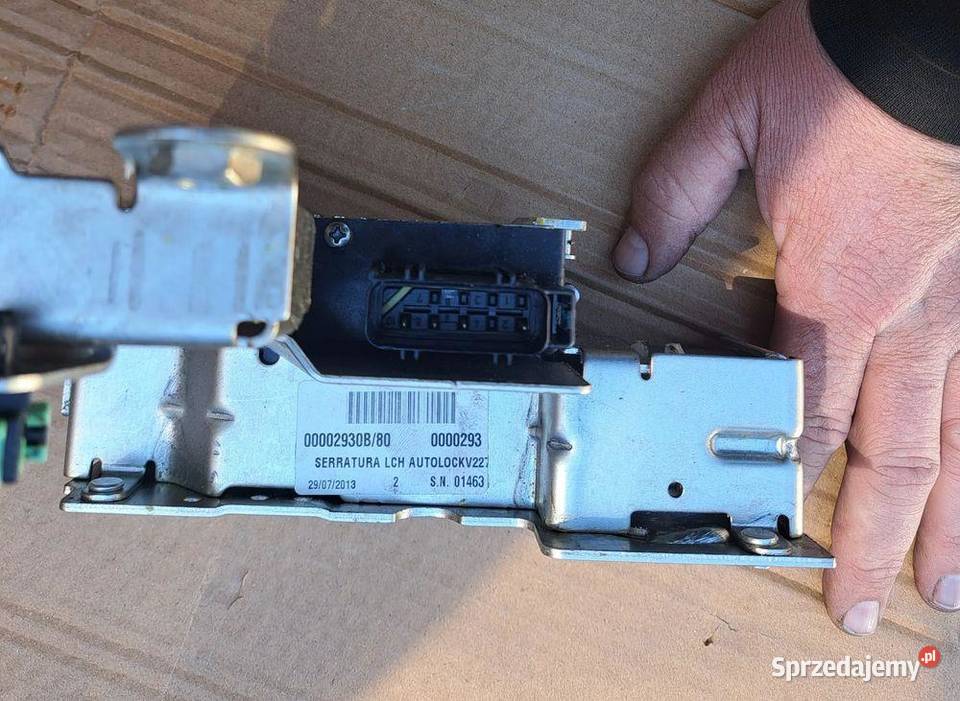 Zamek klapy drzwi tył tylnej Ford Transit