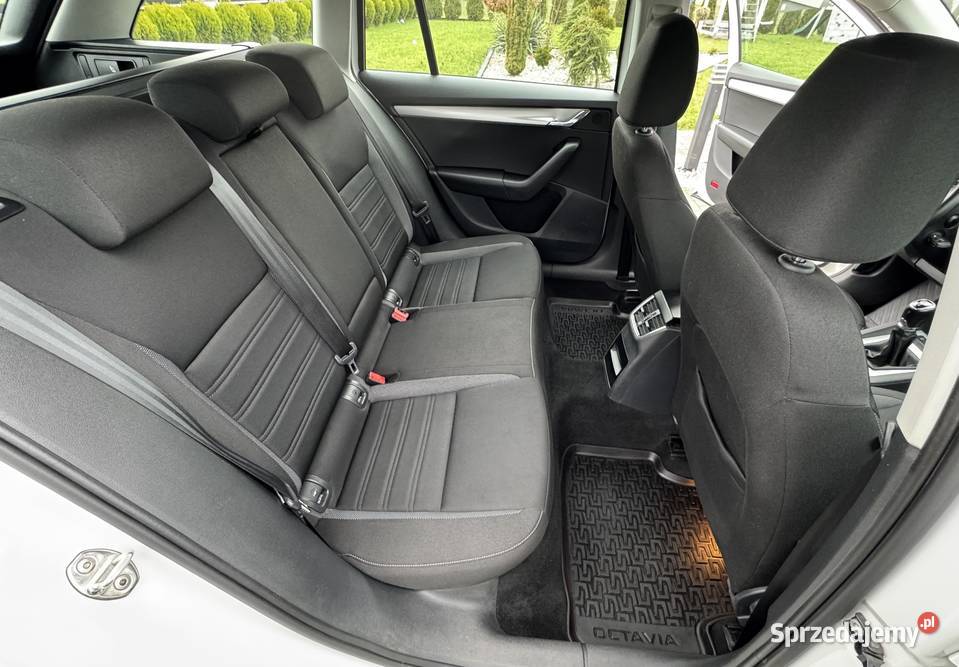 Salon Pierwszy wł 100 Bezwypadkowy F vat 23 1600cm3 Staroźreby sprzedam