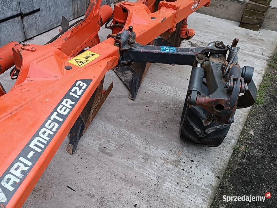 Pług kuhn varimaster 123 41 2016r Pługi Kutno