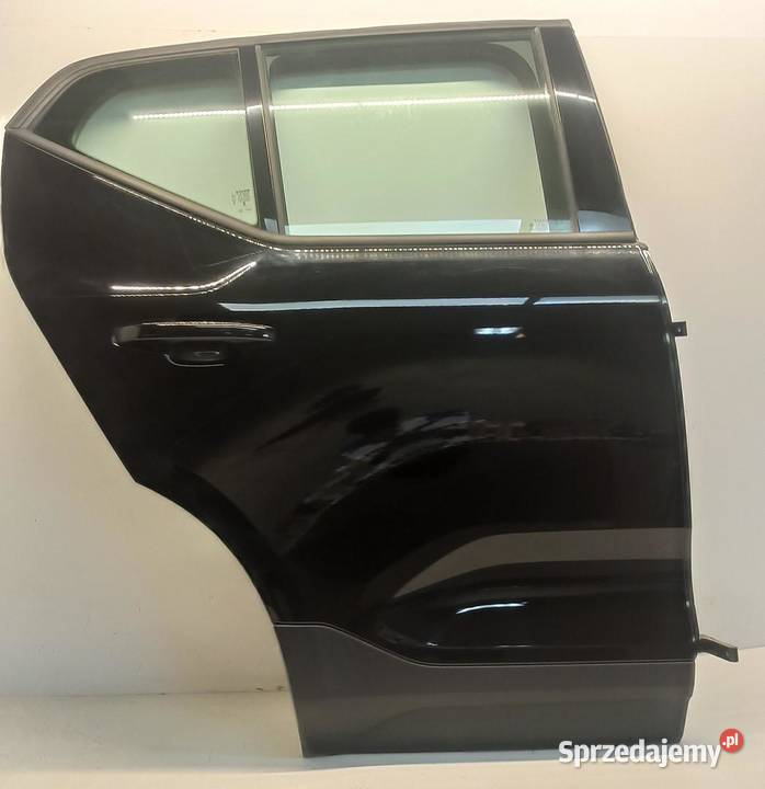 VOLVO XC40 DRZWI PRAWY TYŁ 2023 717 osobowe