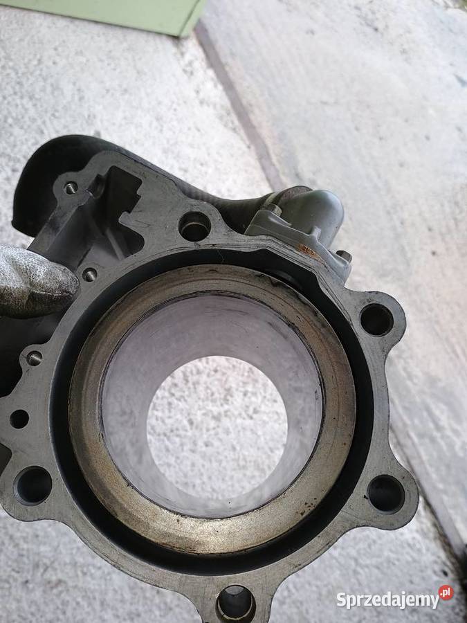 Cylinder z tłokiem sprawny 92mm Dinli centhor dolnośląskie