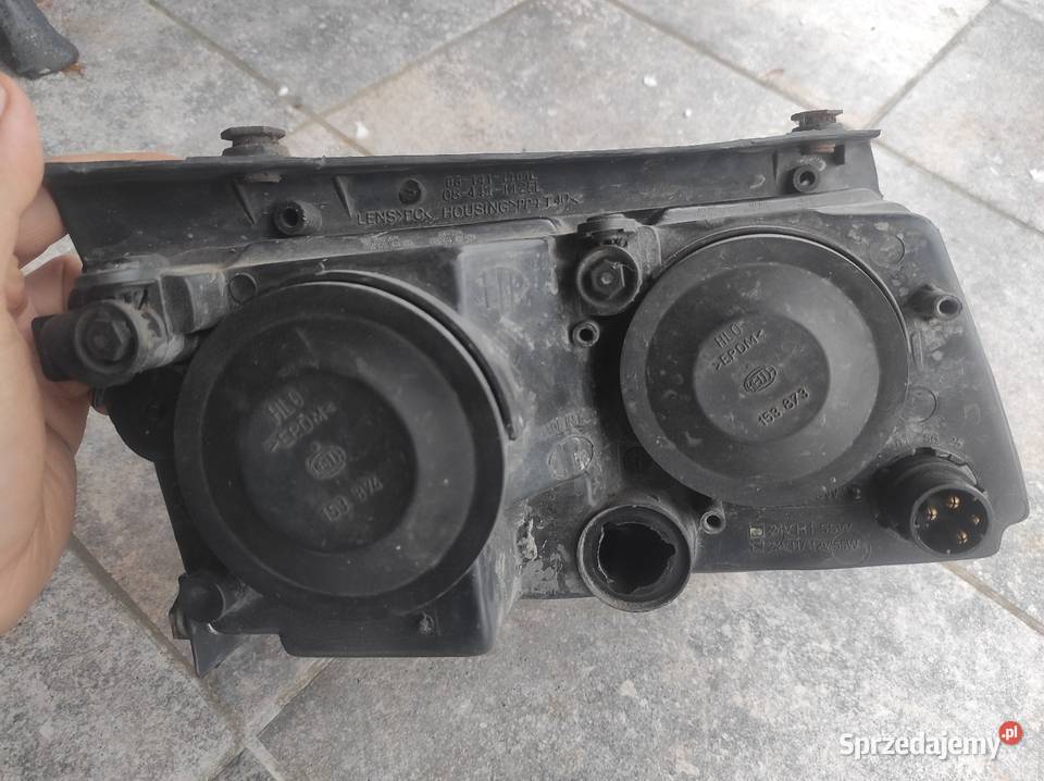Reflektor lampa przednia lewa Passat B5 Depo osobowe Krusin sprzedam