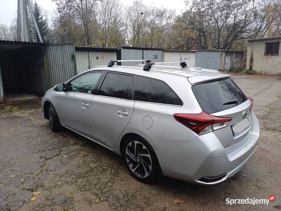 Toyota Auris Auris 16 D4D poLift 150 112 2015 Szczecin sprzedam