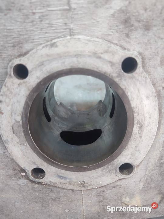 Cylinder z głowicą etz 300 Łuków