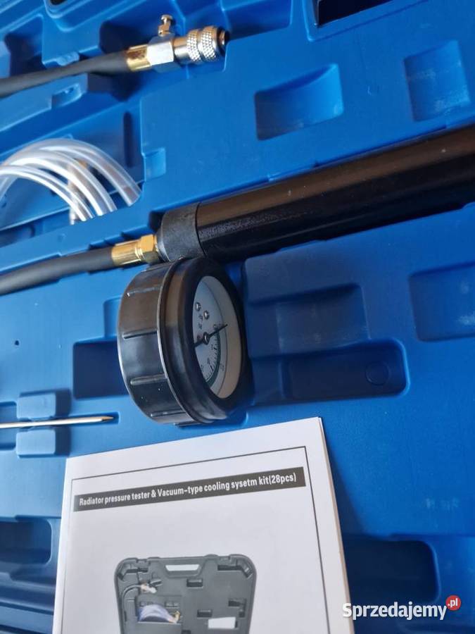 Zestaw do sprawdzania szczelności układu