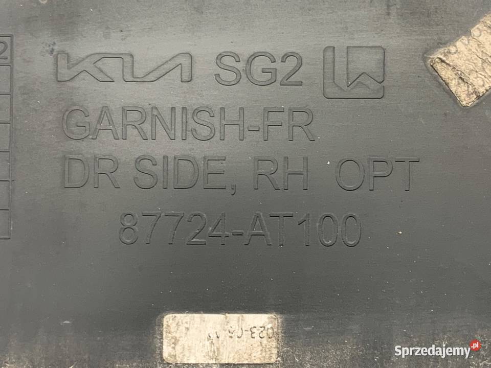 LISTWA DRZWI PRAWY PRZÓD KIA NIRO II SG2 Listwy i nakładki sprzedam