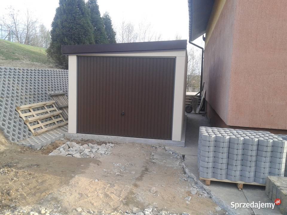 Garaż blaszany tynkowany na raty blacha
