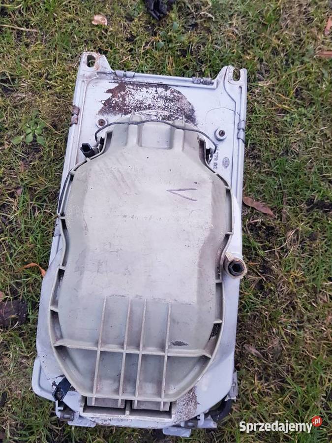 Mercedes 123Lampa przedniaprzód 1Reflektor