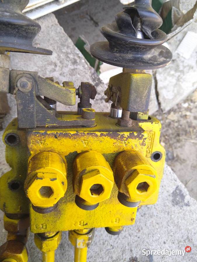 Rozdzielacz hydrauliczny Kramer 312 Rok produkcji 1992 Pozostałe Pozostałe Siedlce