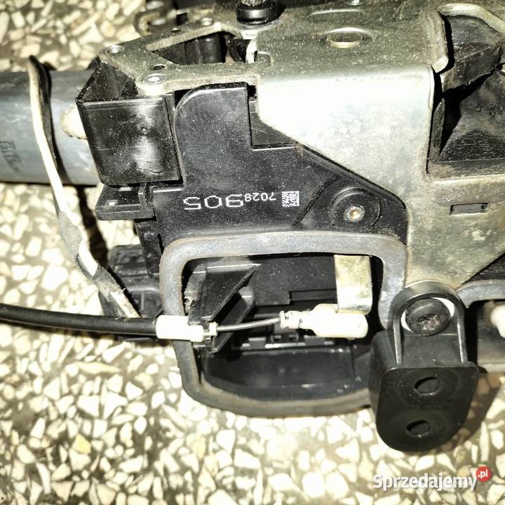 Zamek drzwi lewy przód BMW E65 E66 SOFT CLOSE Poręba