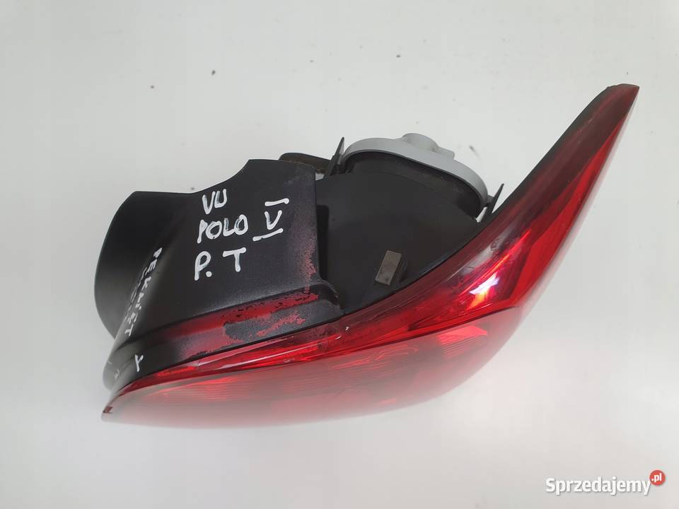 LAMPA PRAWA VW Polo V 0914r TYLNA prawy tył Rudka