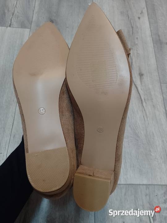 40 Beżowe czółenka wieczorowe NOWE małopolskie Kraków sprzedam