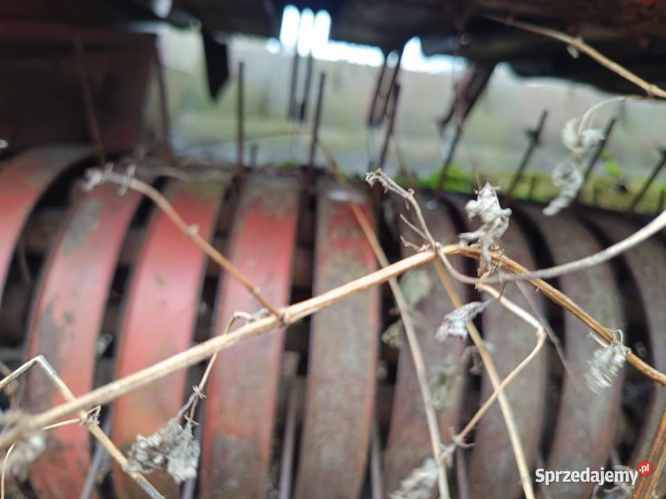 Sprzedam przyczepę samozbierającą sprzedam