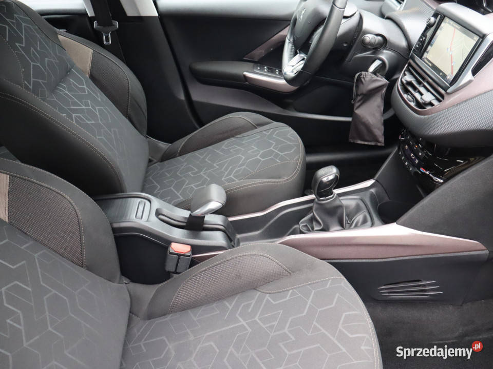 Peugeot 2008 12 PureTech ASR (kontrola trakcji)