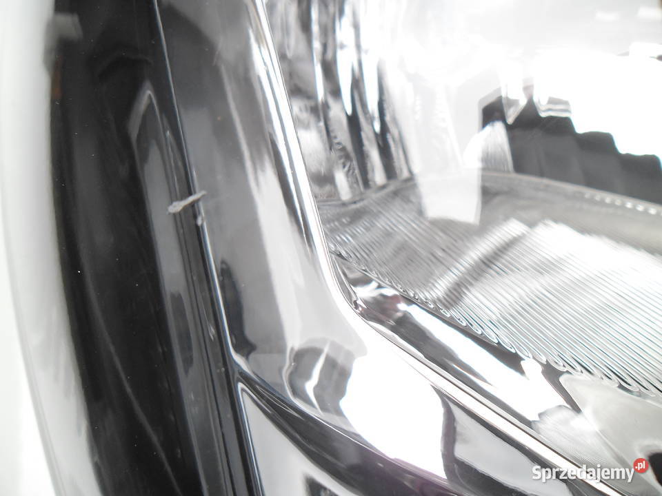 PEUGEOT 208 2 II 2008 2 II 2019 REFLEKTOR PRAWY Jasienica