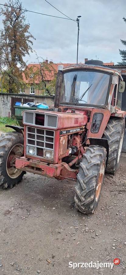 International case 744