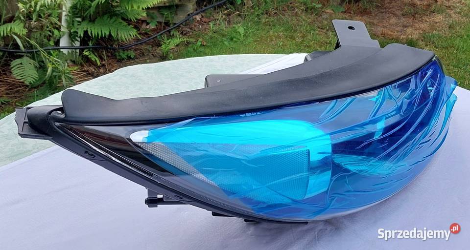 REFLEKTOR LAMPA PRZEDNIA PRAWA KIA SPORTAGE III prawe sprzedam