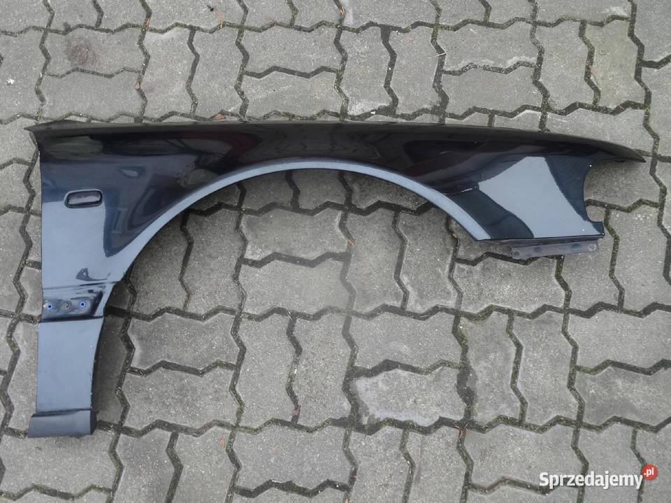 AUDI A8 D2 9902 BLOTNIK PRAWY PRZOD LZ9W Przemęt