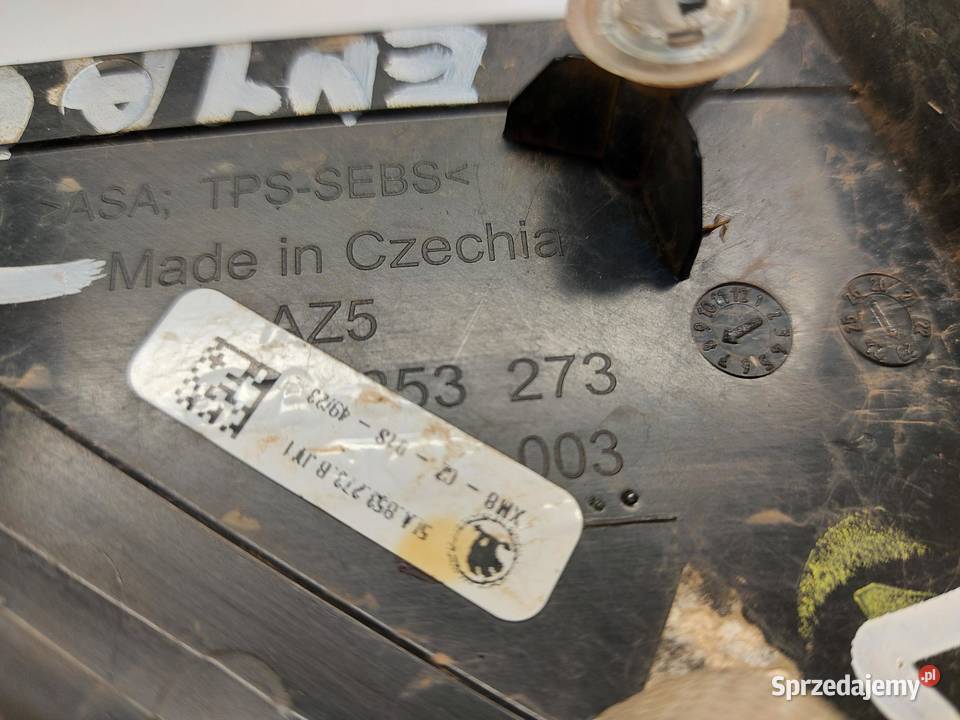 SKODA Enyaq 5LA iV85 Trójkąt błotnika przód lewy