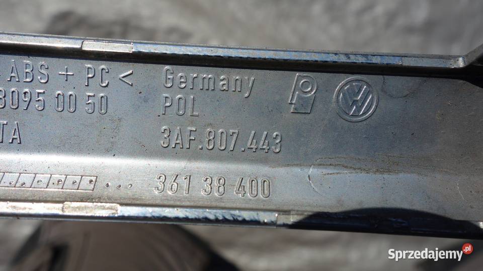 ZDERZAK TYLNY CHROM PASSAT B7 KOMBI Karoseria Ruda Śląska